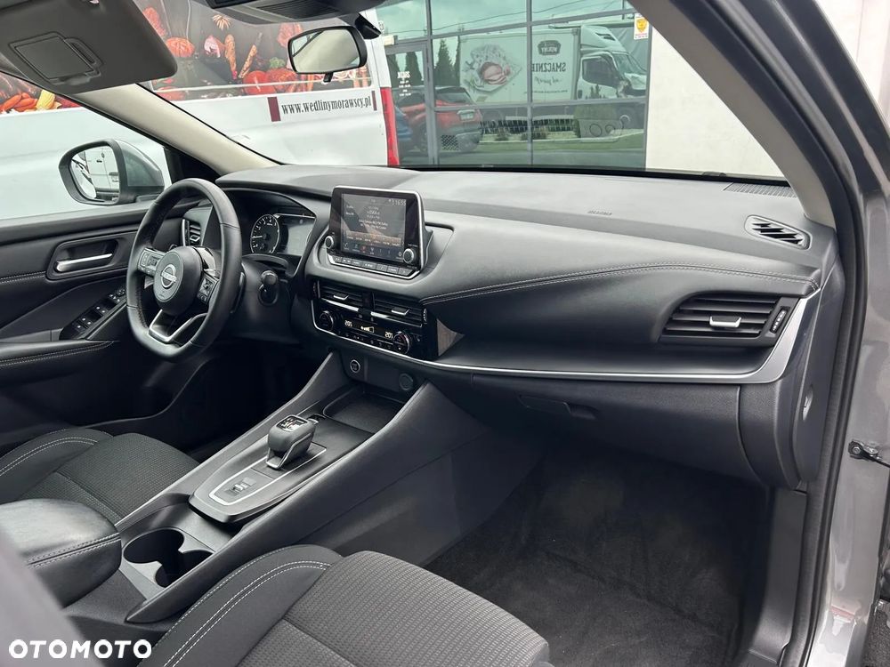 Nissan Qashqai 1.3 DIG-T mHEV N-Connecta Xtronic - 32