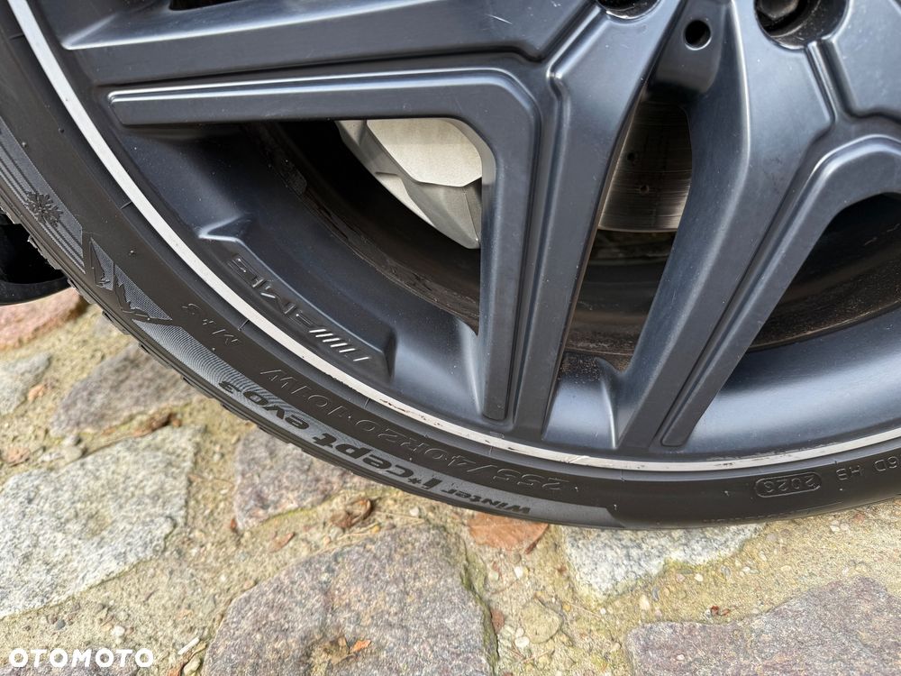 Mercedes-Benz GLB - 15