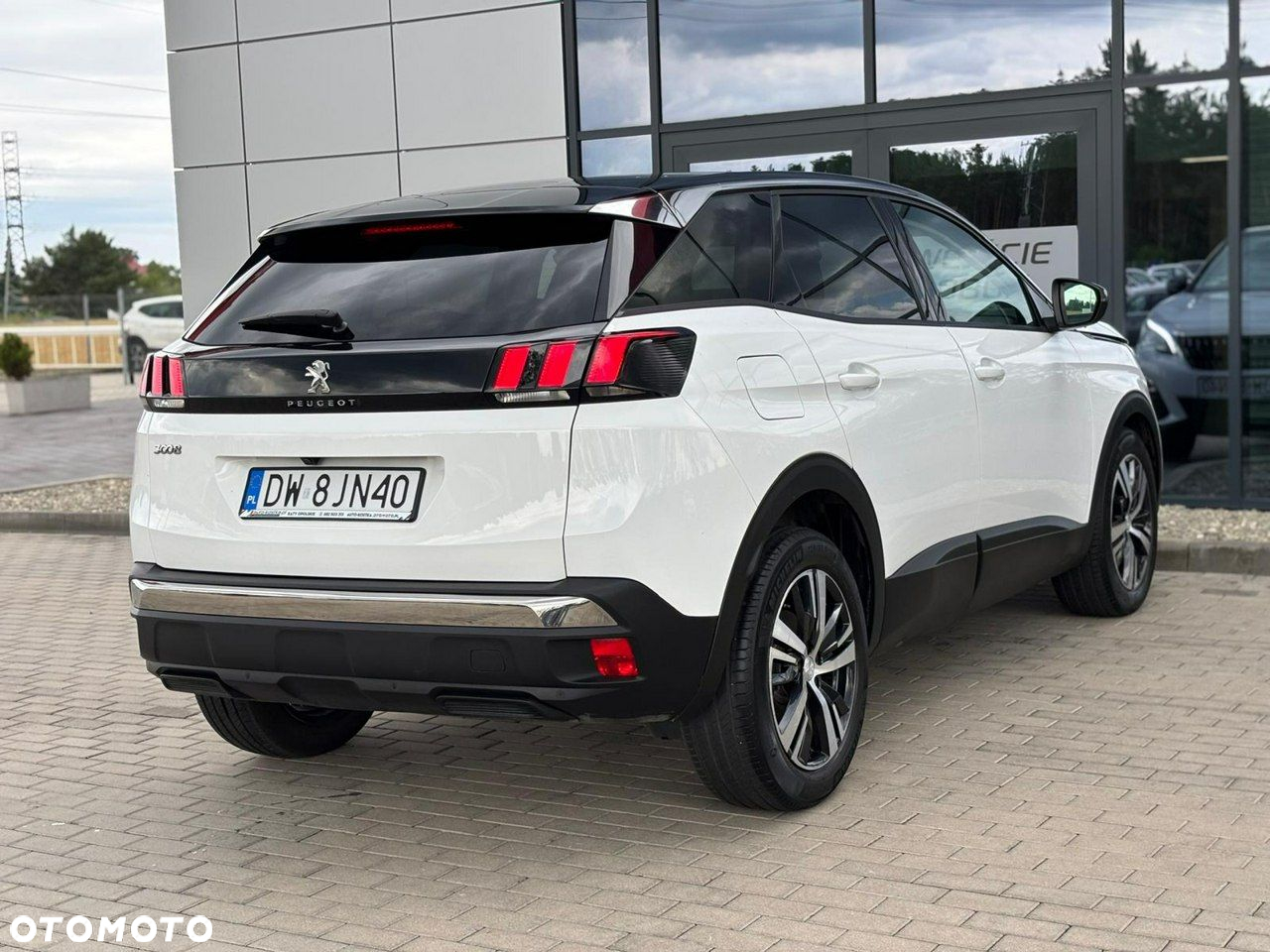 Peugeot 3008 1.2 PureTech Active S&S EAT6 - 8