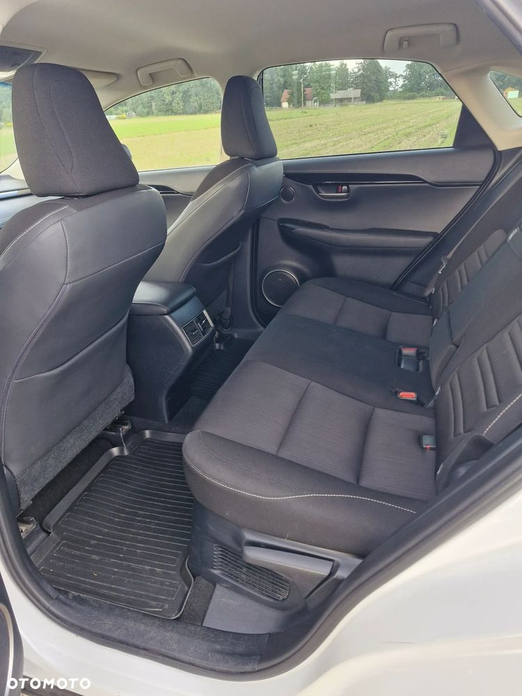 Lexus NX - 7