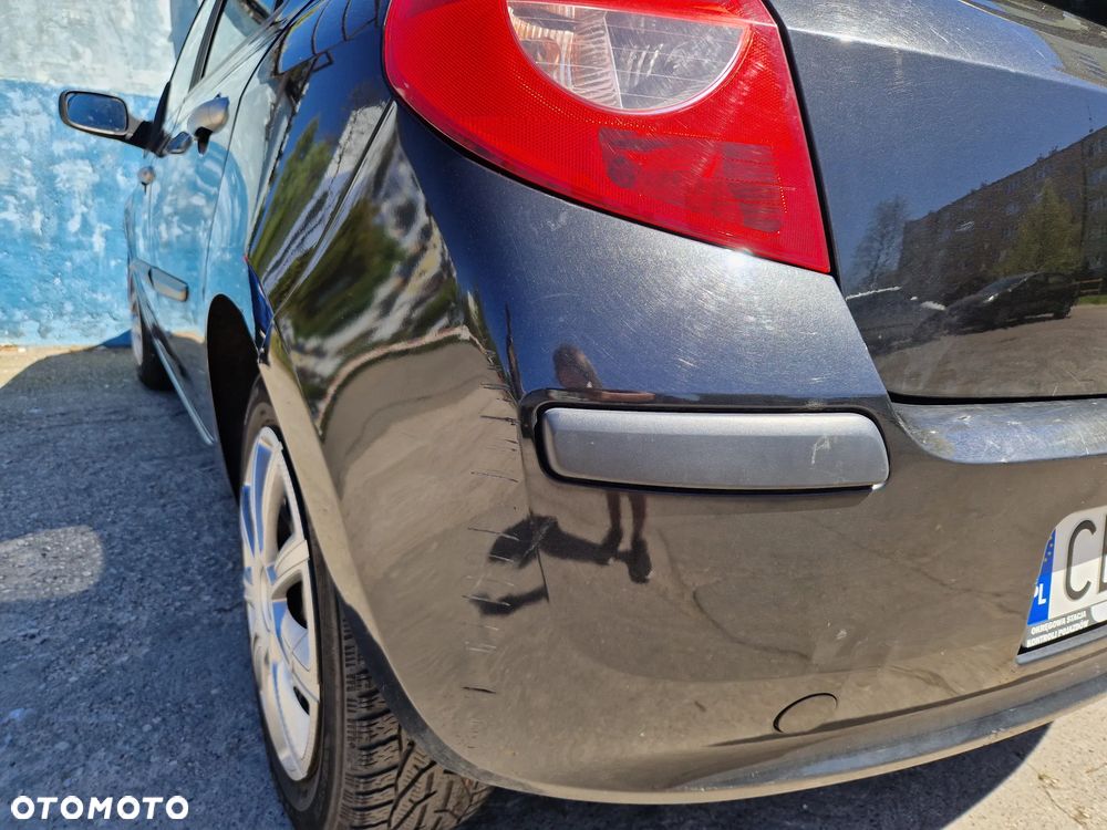 Renault Clio - 15