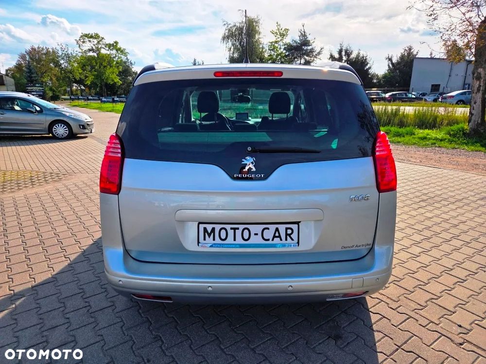 Peugeot 5008 HDI 115 Allure - 11