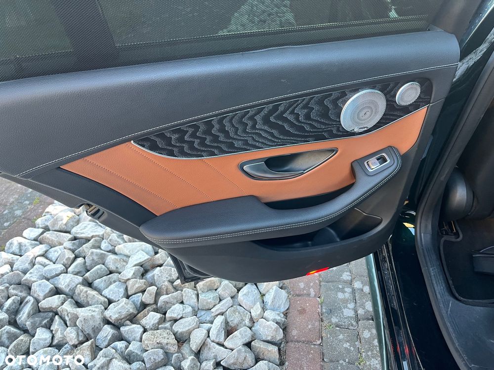 Mercedes-Benz Klasa C 43 AMG 4MATIC - 27