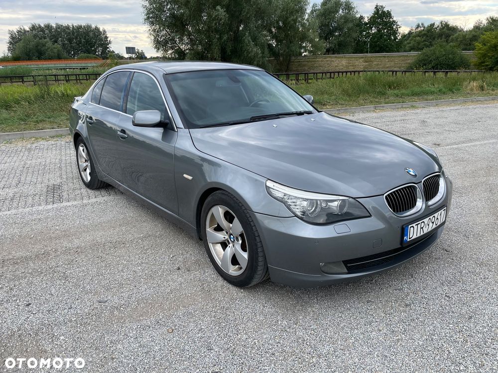 BMW Seria 5 523i Edition Exclusive - 2