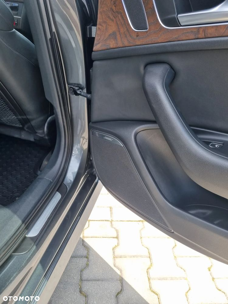 Audi A6 Avant 3.0 TDI DPF quattro tiptronic sport selection - 32