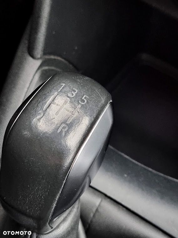 Peugeot 208 120 VTI Allure - 31