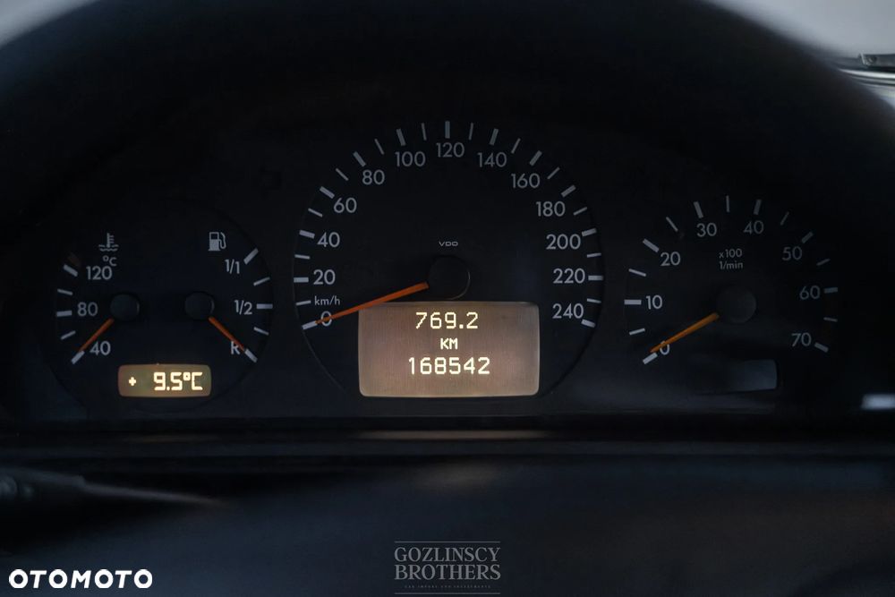 Mercedes-Benz Klasa G 320 - 27