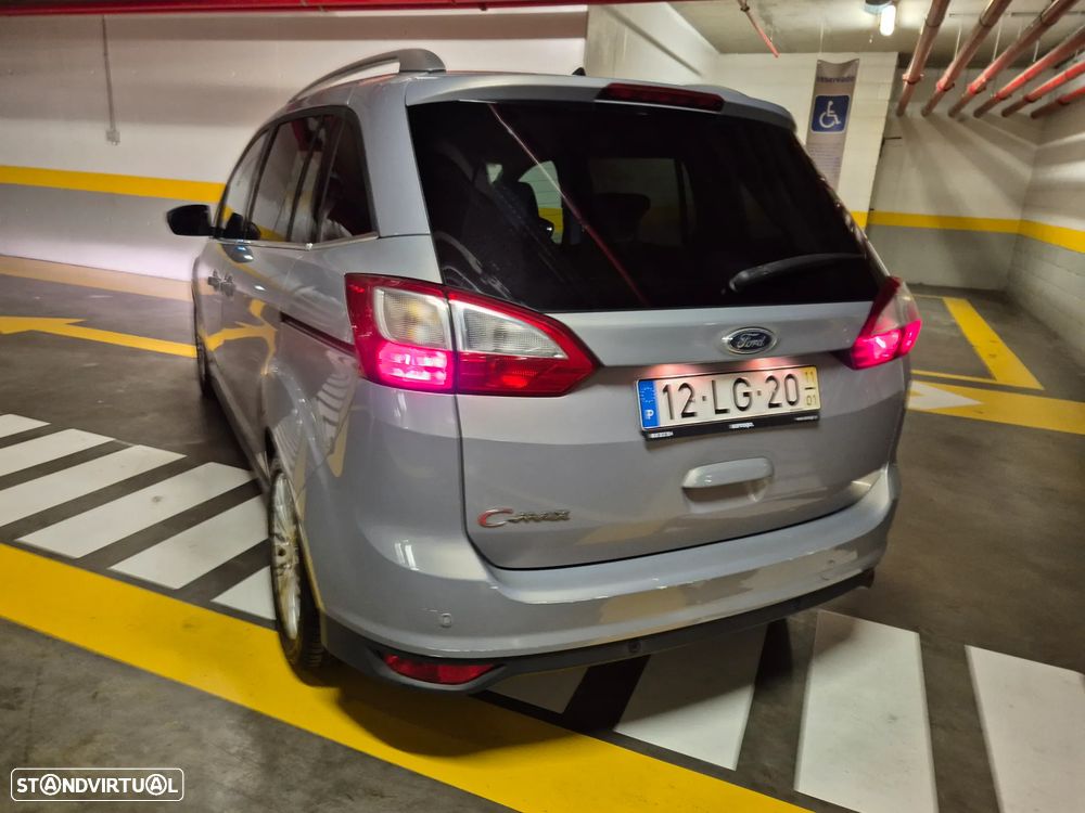 Ford Grand C-Max 1.6 TDCi Titanium - 23