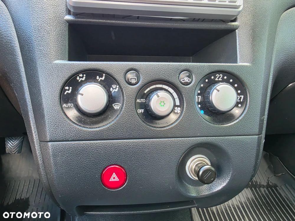 Mitsubishi Outlander 2.4 4WD Intense - 15