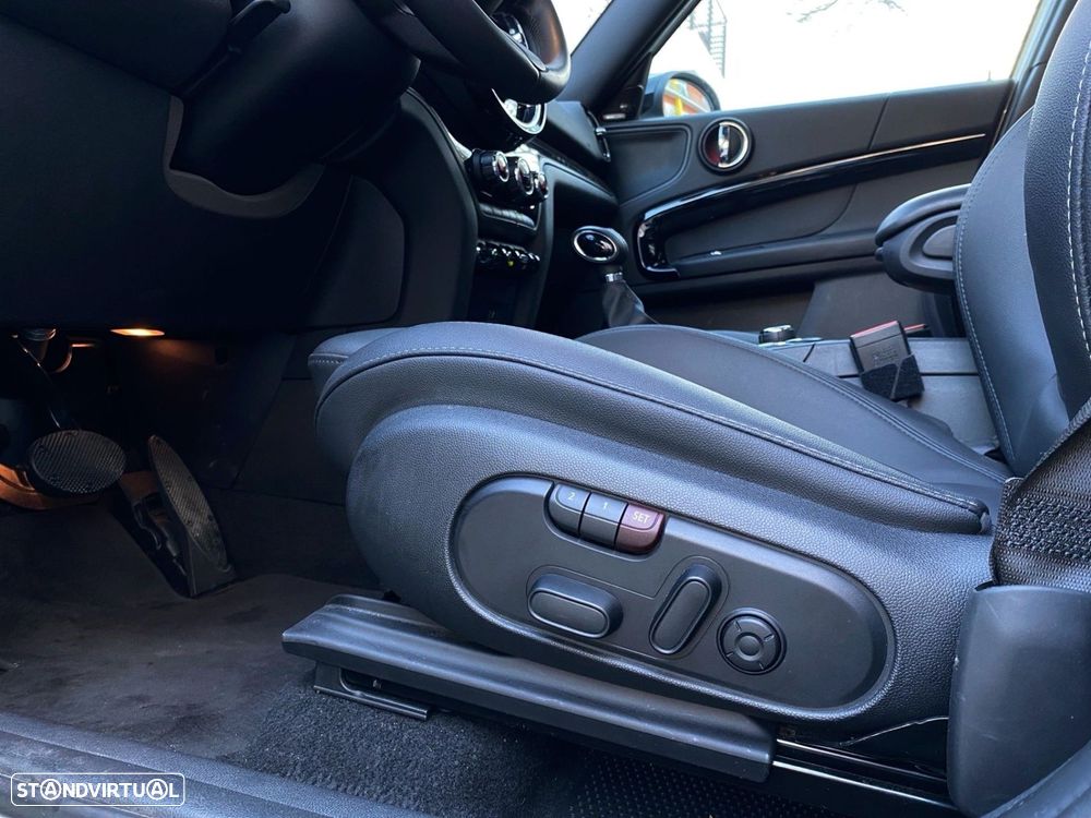 MINI Countryman Cooper SE Premium P. Classic Auto - 18