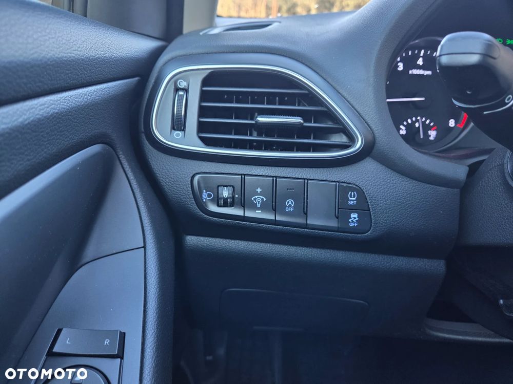 Hyundai i30 - 21