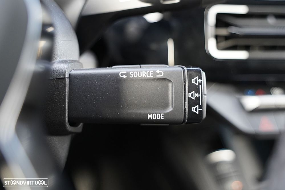 Renault 4 E-Tech 52 kWh Iconic Autonomia Conforto - 21