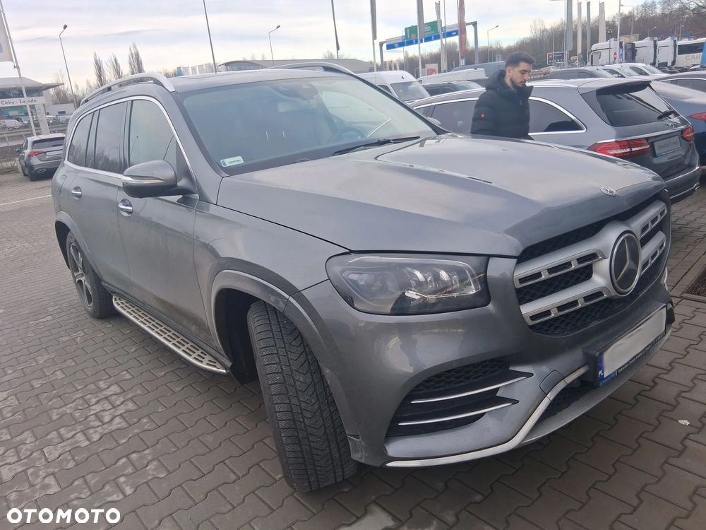 Mercedes-Benz GLS - 2