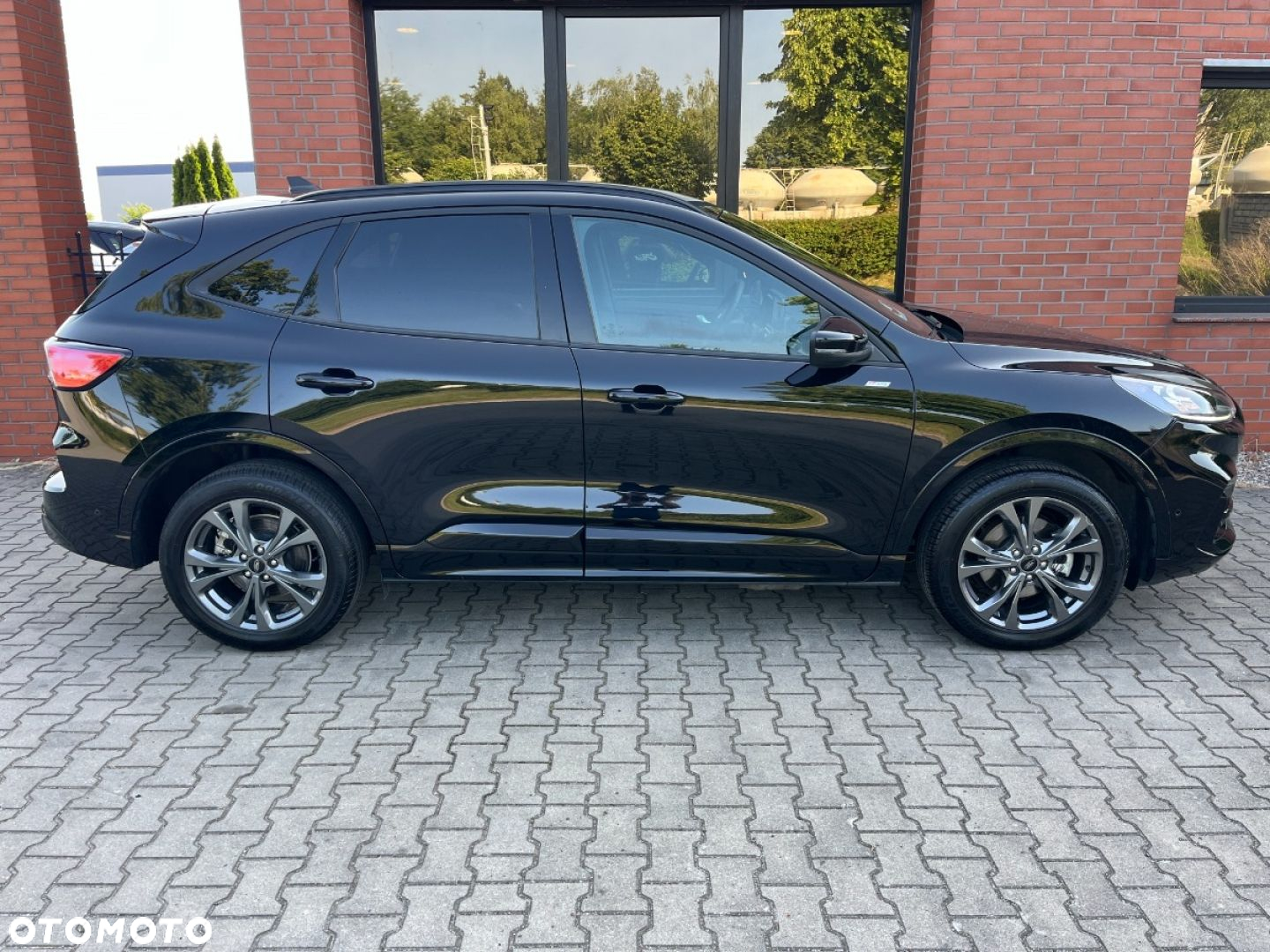 Ford Kuga 2.5 Duratec PHEV ST-LINE - 32