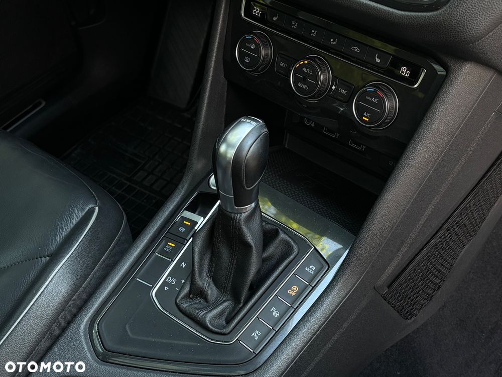 Volkswagen Tiguan Allspace 1.4 TSI ACT Highline DSG - 17