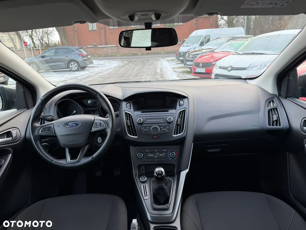 Ford Focus 1.6 SYNC Edition - 10