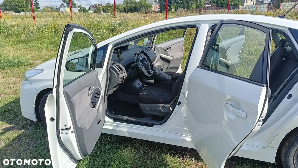 Toyota Prius - 6