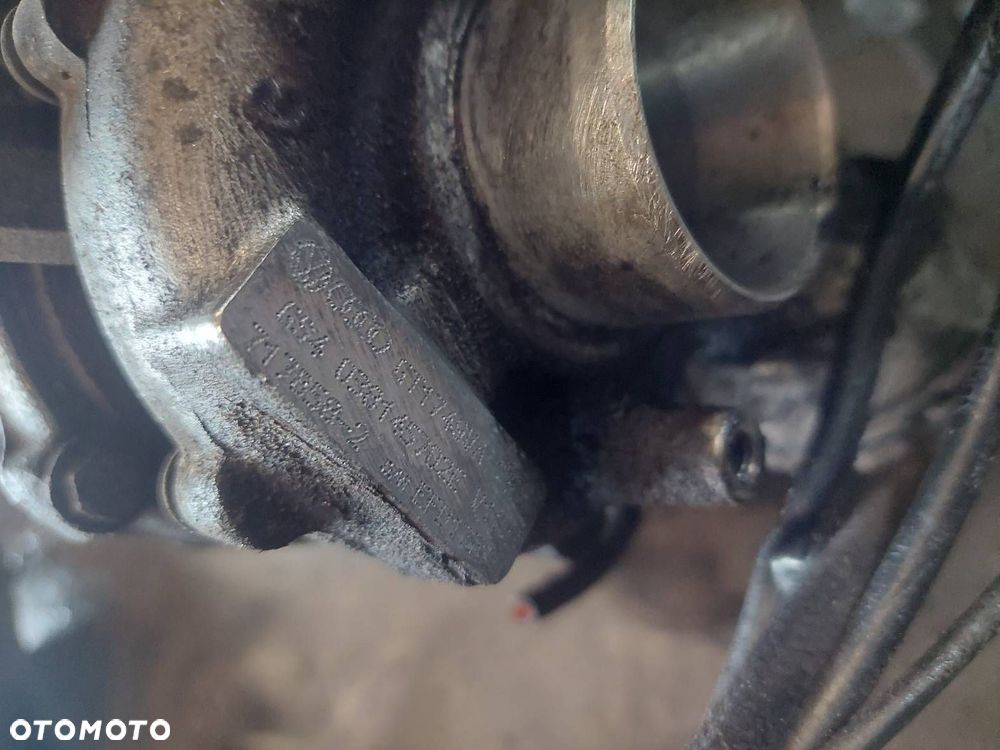 SILNIK POMPOWTRYSKI TURBO PASSAT B5 1.9 TDI AVF 038145702E 038130073BA - 9