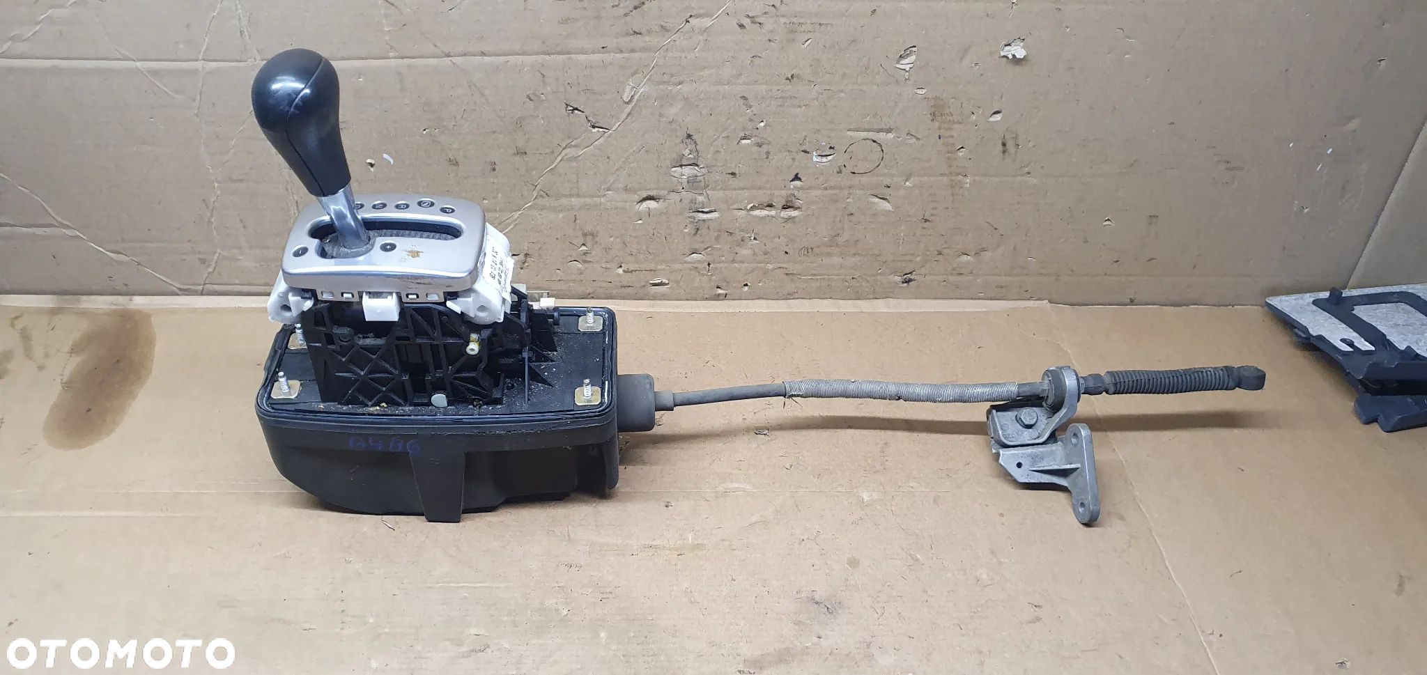 Wybierak lewarek biegów linka automat Audi A4 B6 8E1713111N - 1