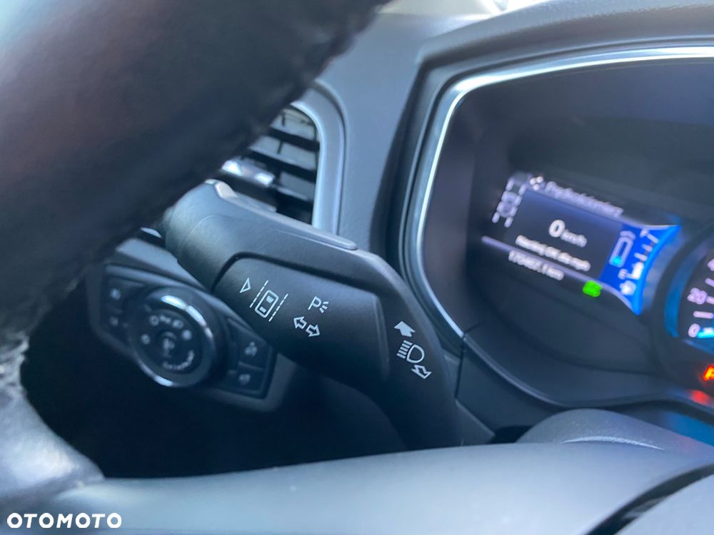 Ford Mondeo 2.0 Hybrid Trend - 32