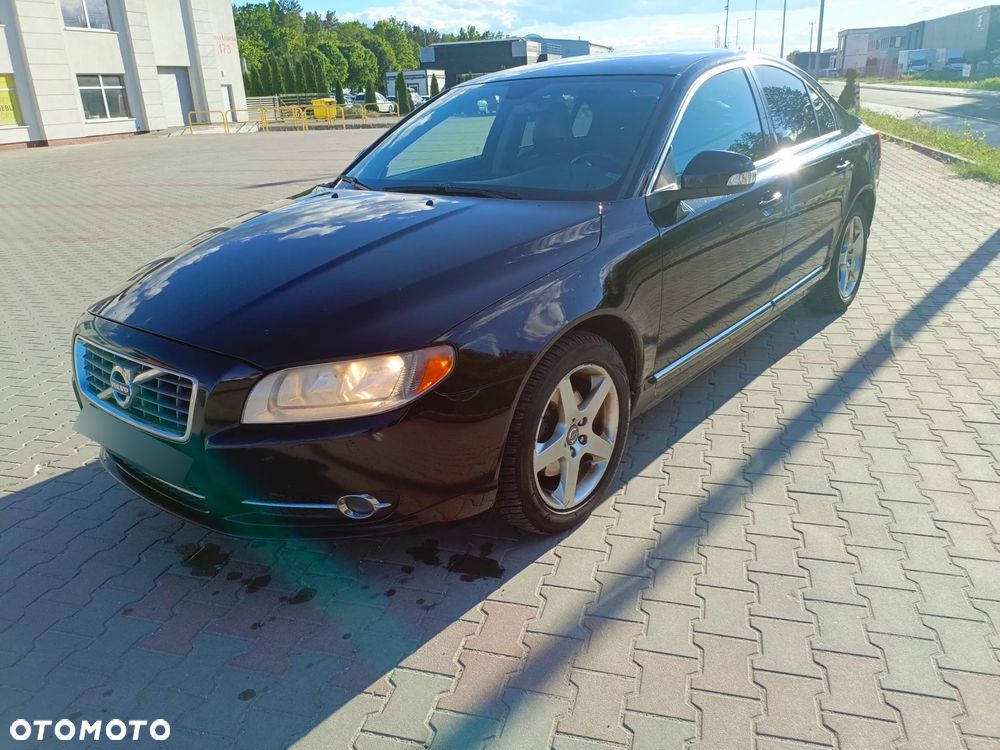 Volvo S80 2.4D Momentum - 1