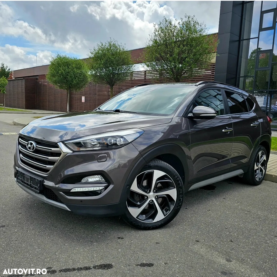 Hyundai Tucson 2.0 CRDI 4WD Automatik Premium - 29