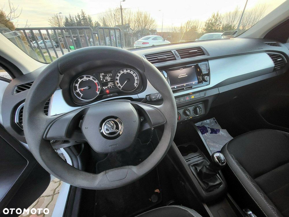 Skoda Fabia - 4