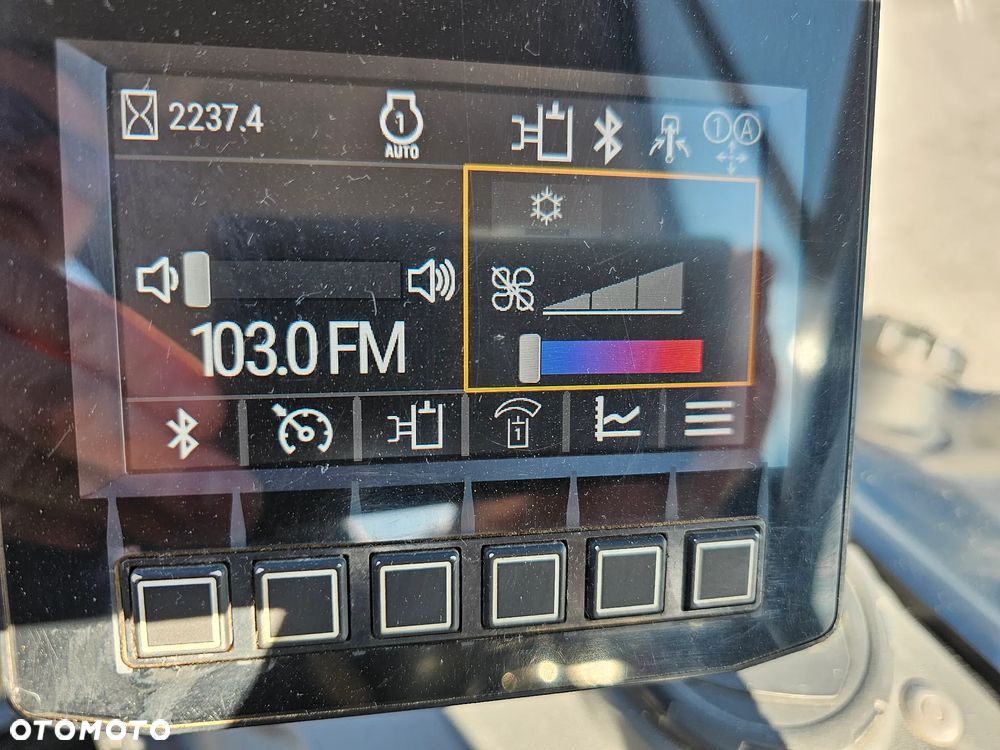 Caterpillar 302.7 - 14