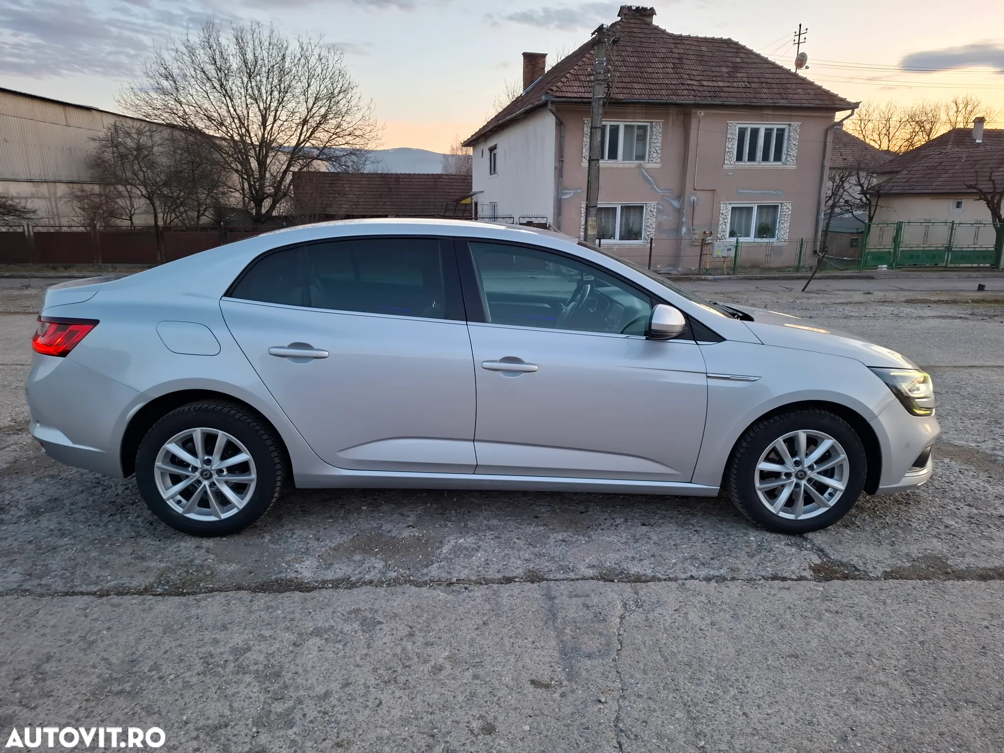 Renault Megane ENERGY dCi Intens - 3