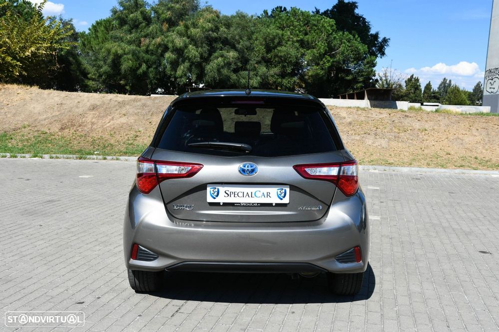 Toyota Yaris 1.5 HSD Square Collec.Bronze - 6