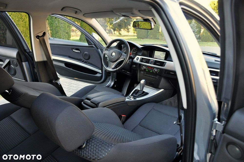 BMW Seria 3 - 24