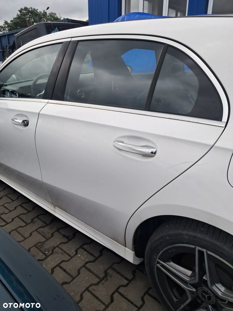 Mercedes W177 A Klasa 1.3 hybryda automat lakier 149 części, karoseryjne, silnikowe, wnętrza - 14