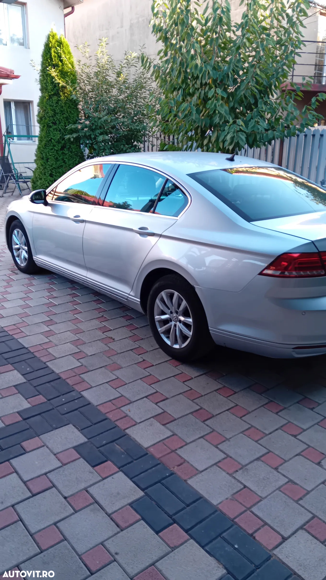 Volkswagen Passat 2.0 TDI Comfortline - 4