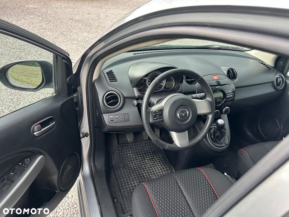 Mazda 2 - 14