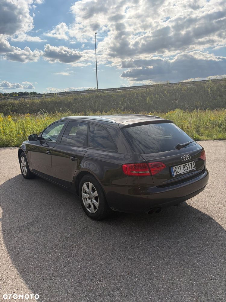 Audi A4 Avant - 6