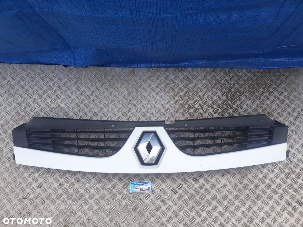 GRILL ATRAPA RENAULT MASTER II LIFT (2006-2010) - 1