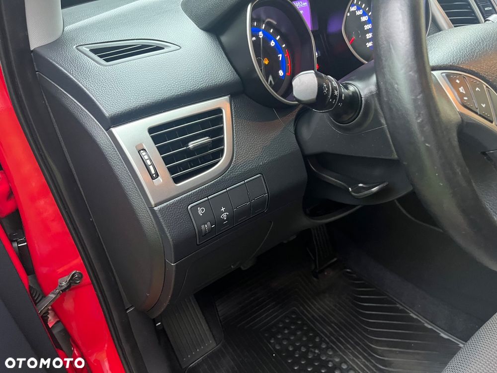 Hyundai i30 i30cw 1.4 Trend - 14