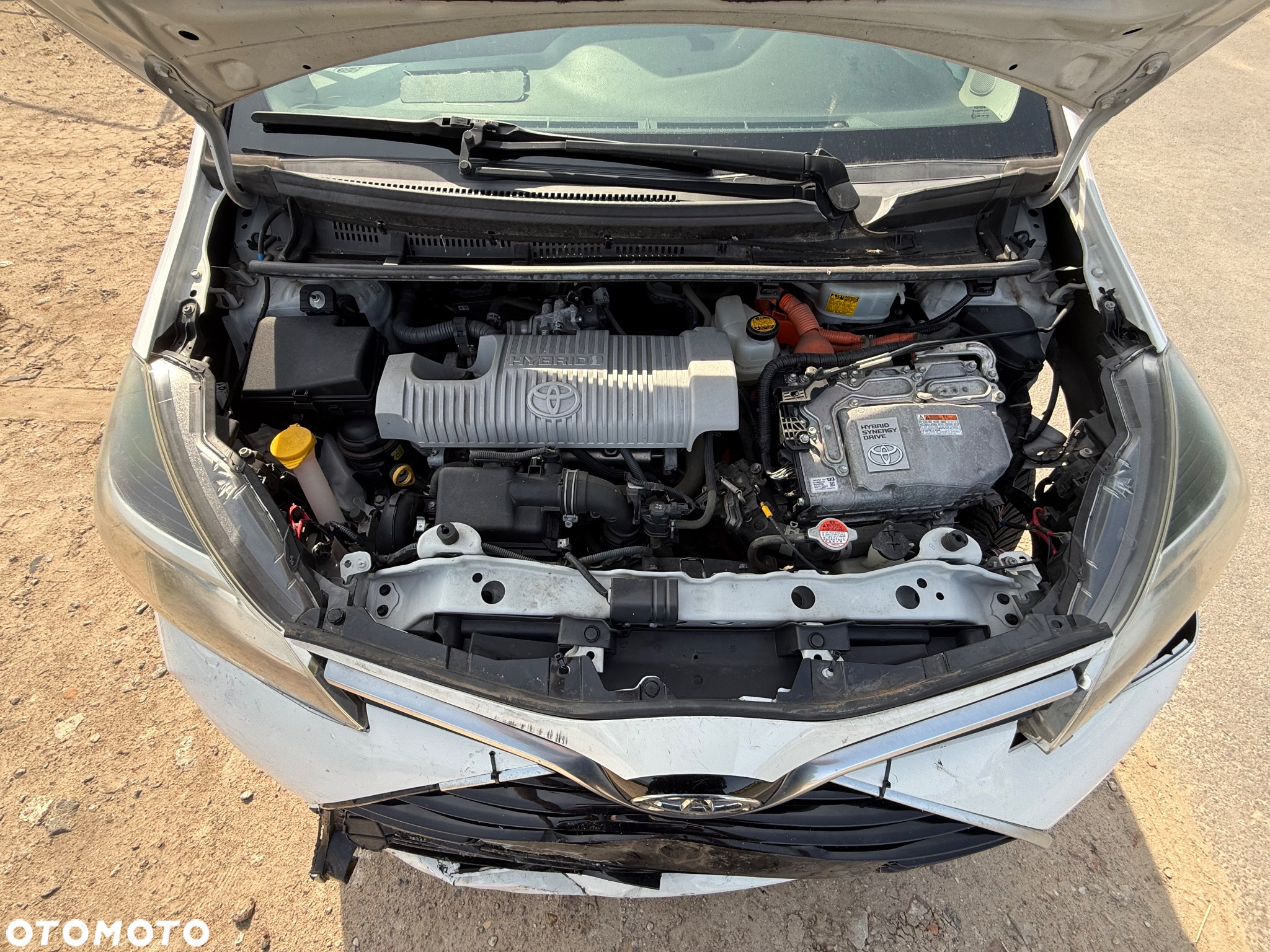 Toyota Yaris Hybrid 1.5 VVT-i Comfort - 17