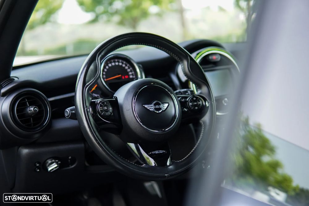 MINI 3 Portas Cooper D - 22