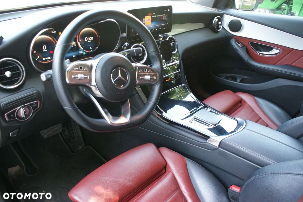 Mercedes-Benz GLC - 16