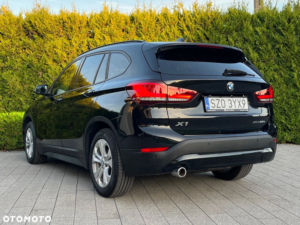 BMW X1 xDrive25e Business Edition - 10