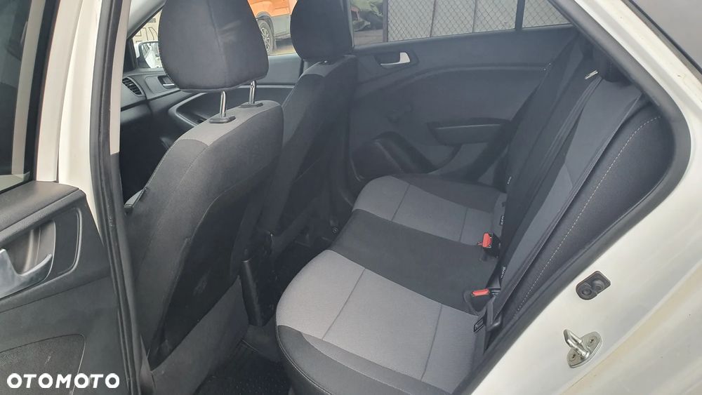 Hyundai i20 1.1 CRDi Classic + - 24