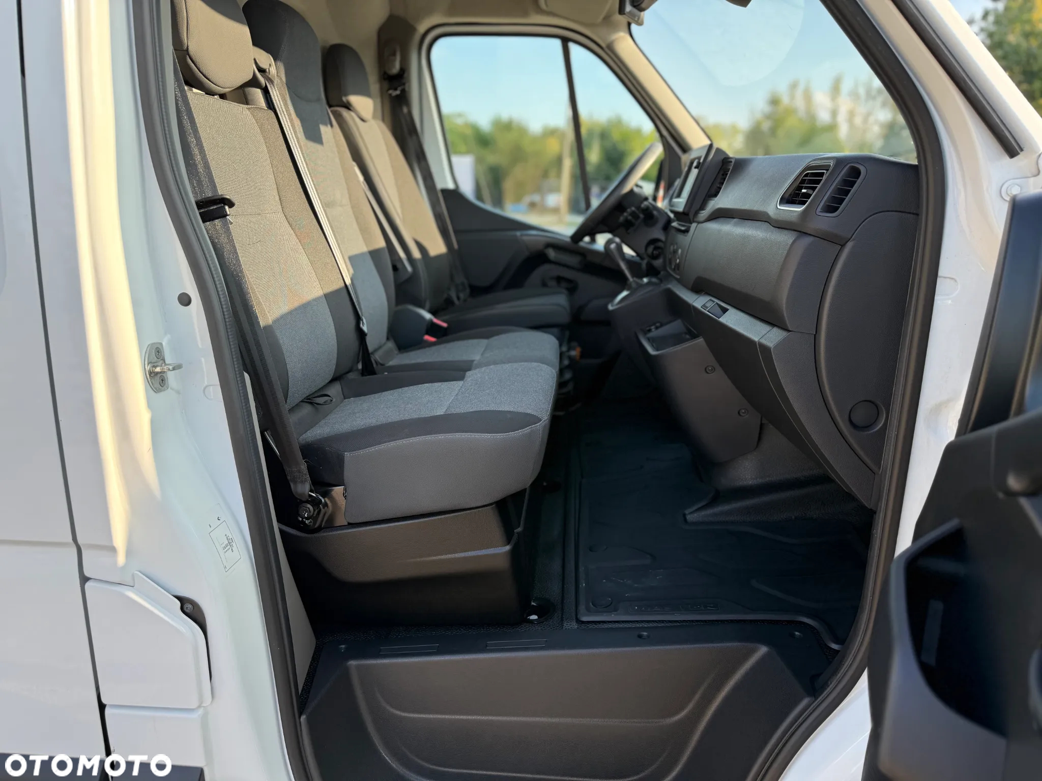 Renault Master III LIFT, 2,3DCI, 180KM, Automat, Led, L2H2. Grudzień 2019 - 9
