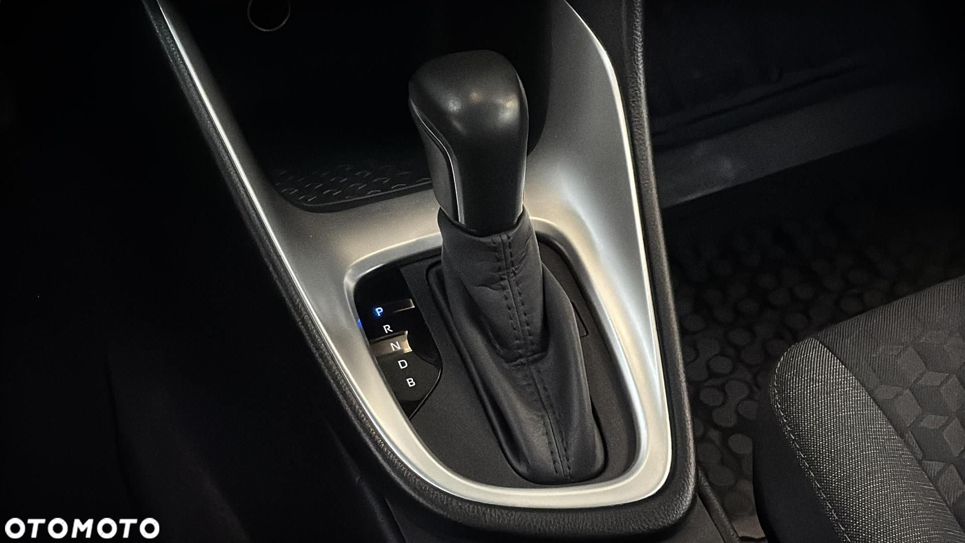 Toyota Yaris Hybrid 1.5 Comfort - 16