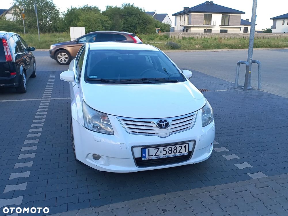 Toyota Avensis 2.0 D-4D Luna - 11