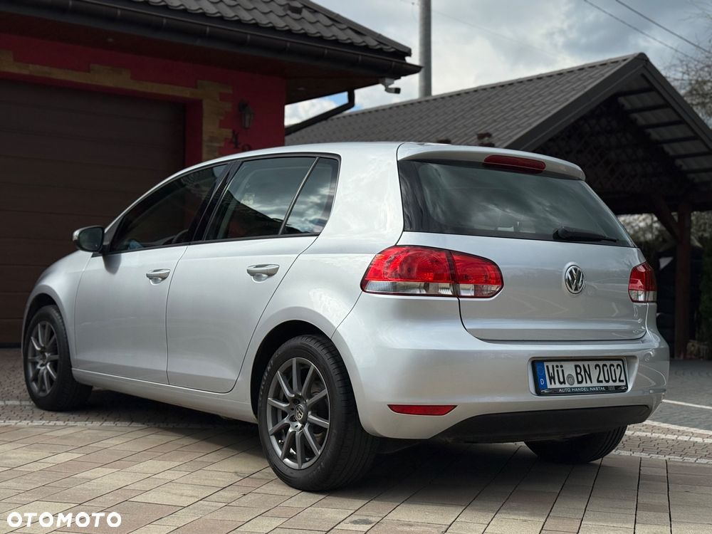 Volkswagen Golf 1.6 DSG Trendline - 9