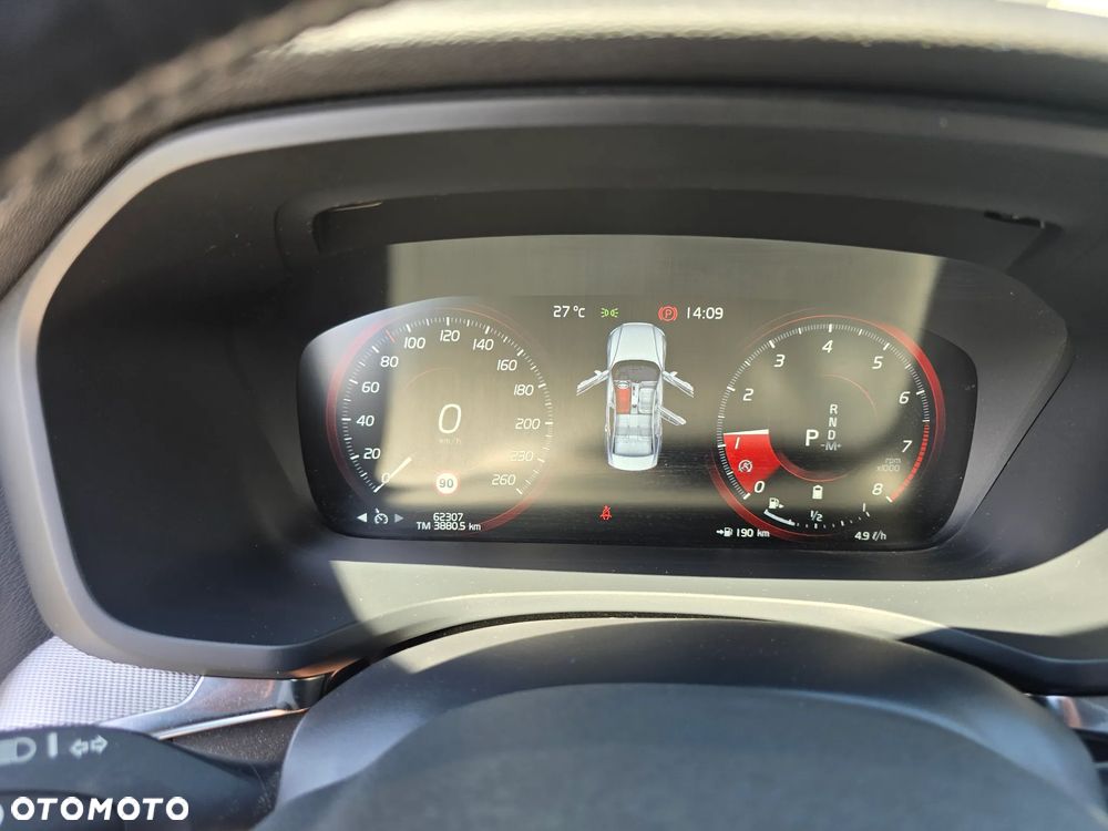 Volvo S60 B4 B R-Design - 2