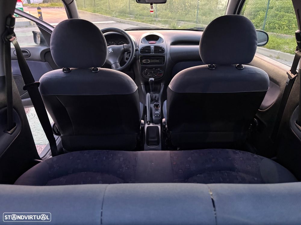 Peugeot 206 1.1 Color Line - 20