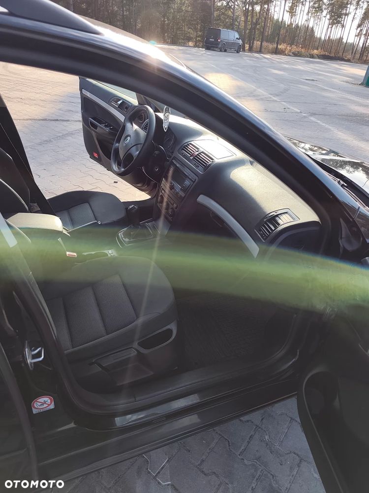 Skoda Octavia 1.6 FSI Ambiente - 13