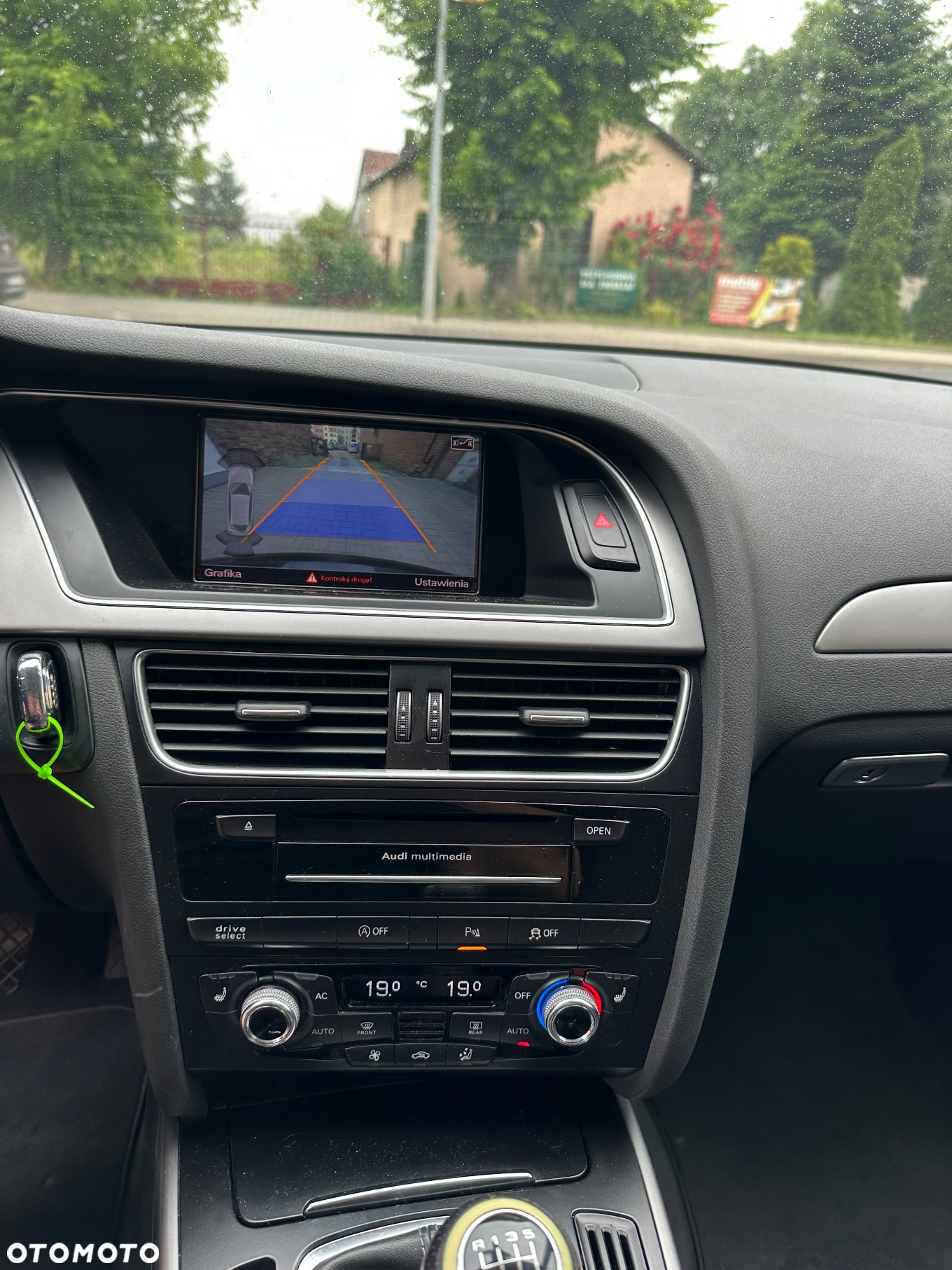 Audi A4 2.0 TDI Quattro - 9